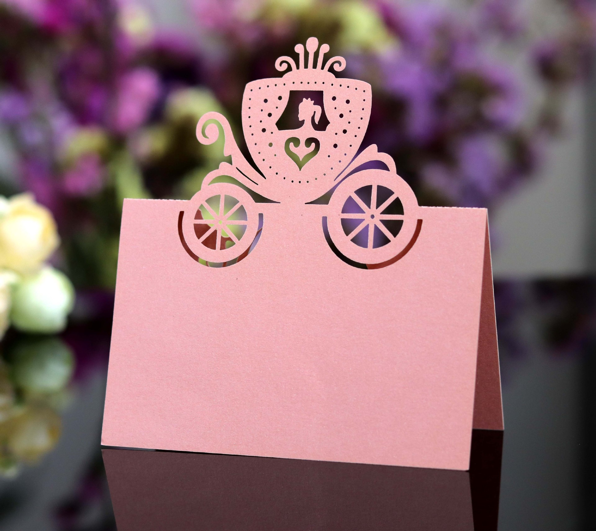 漂亮女王卡片 婚庆激光镂空席位卡 婚车姓名卡 结婚签到台批发