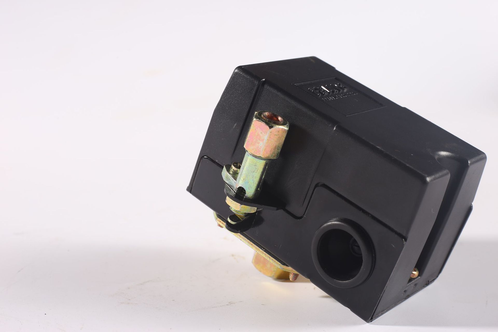 厂家直销 机械式控制压力开关 空压机开关单相四通气压开关