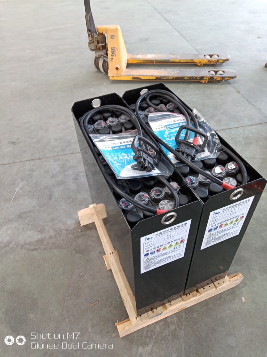 厂价直供诺力搬运车电池 2pzs210堆高车电池 牵引车搬运车电瓶