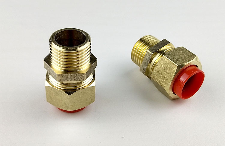 地址:浙江省余姚市陆埠镇余计工业区2区71号 产品名称:燃气管接头