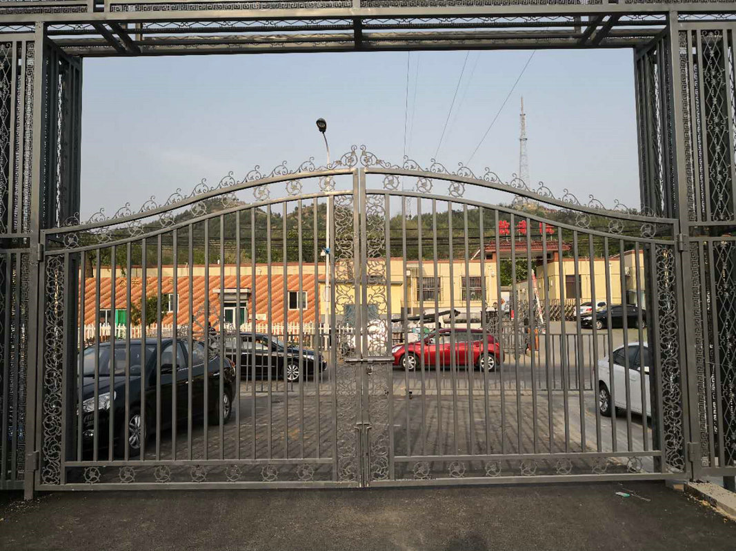 厂家定制铁艺大门 村口景区厂房大门 工厂防盗门 户外庭院门