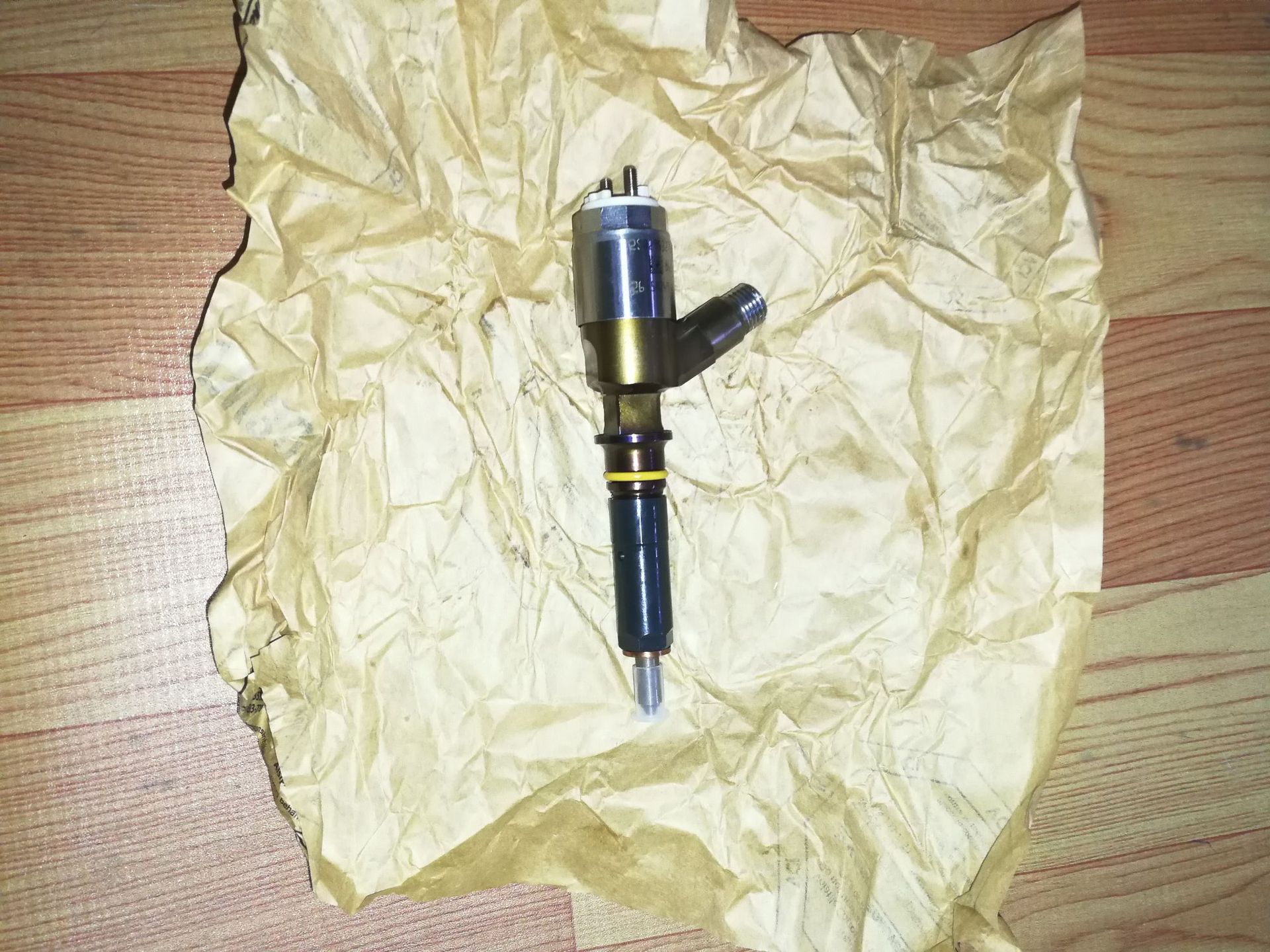 供应卡特彼勒发动机喷油器320-0690