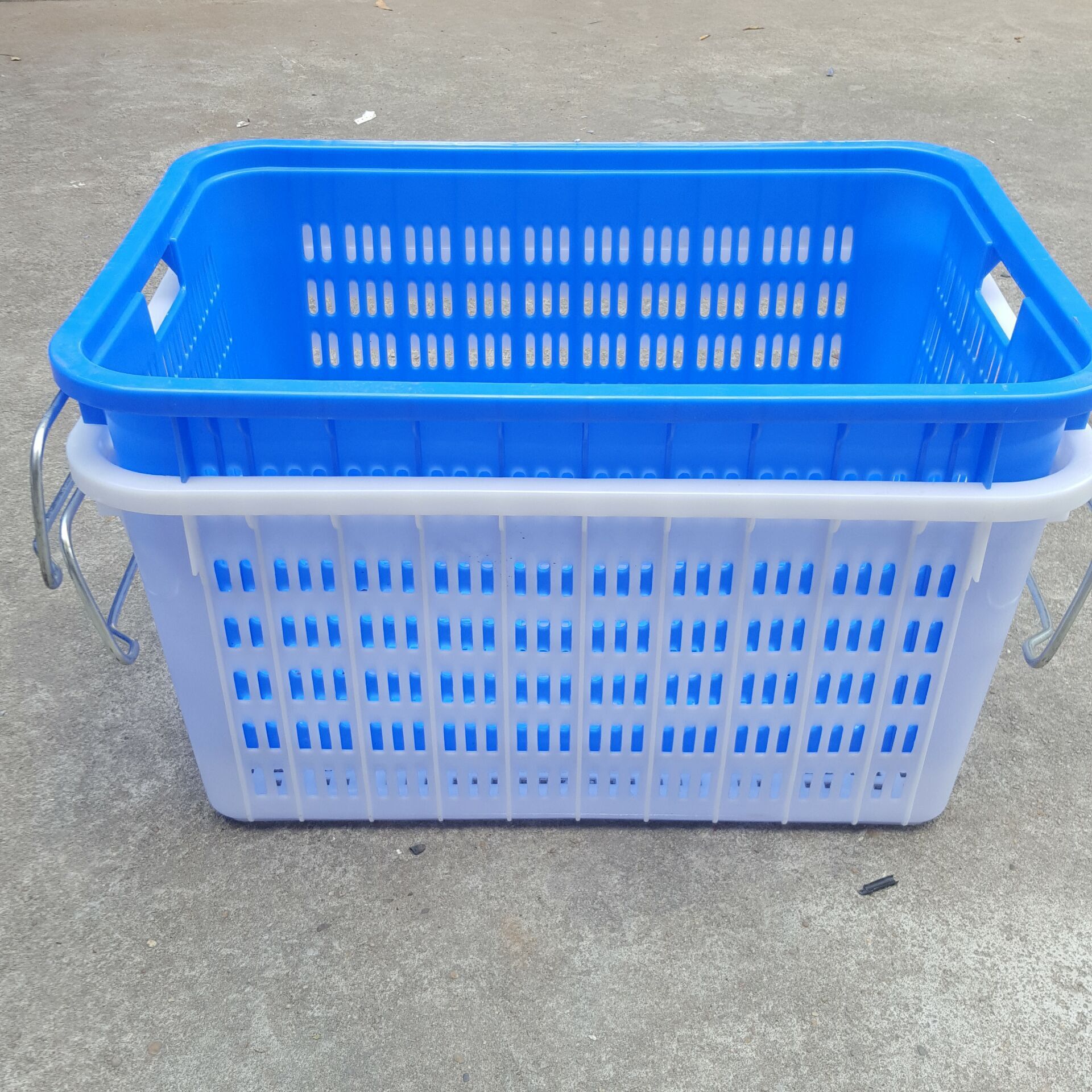 批发新料铁耳筐 带孔透气胶框 铁柄铁提手蔬菜筐 可烫字水果箩筐