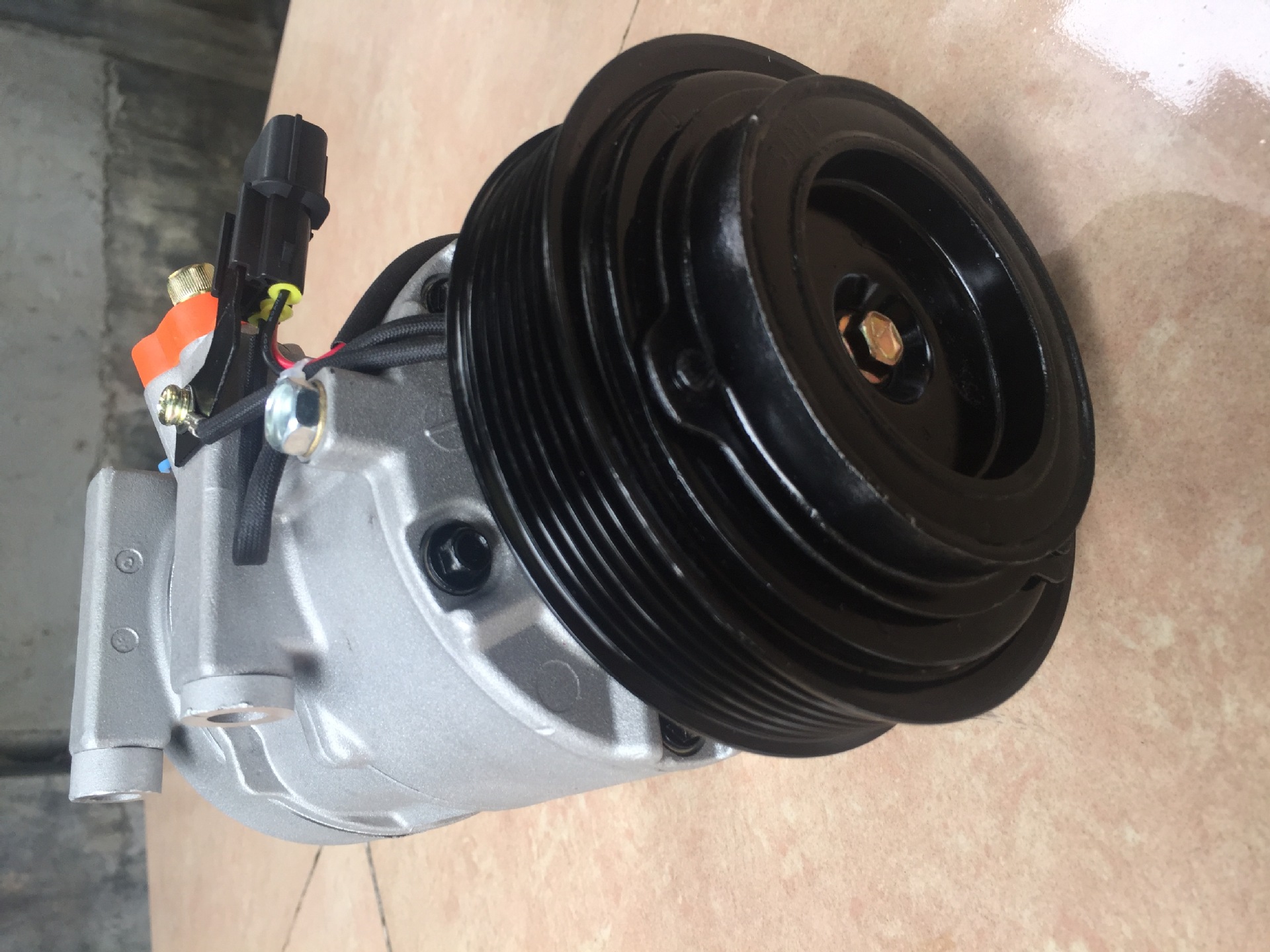 厂家直销东风悦达起亚k3汽车空调压缩机 压缩机