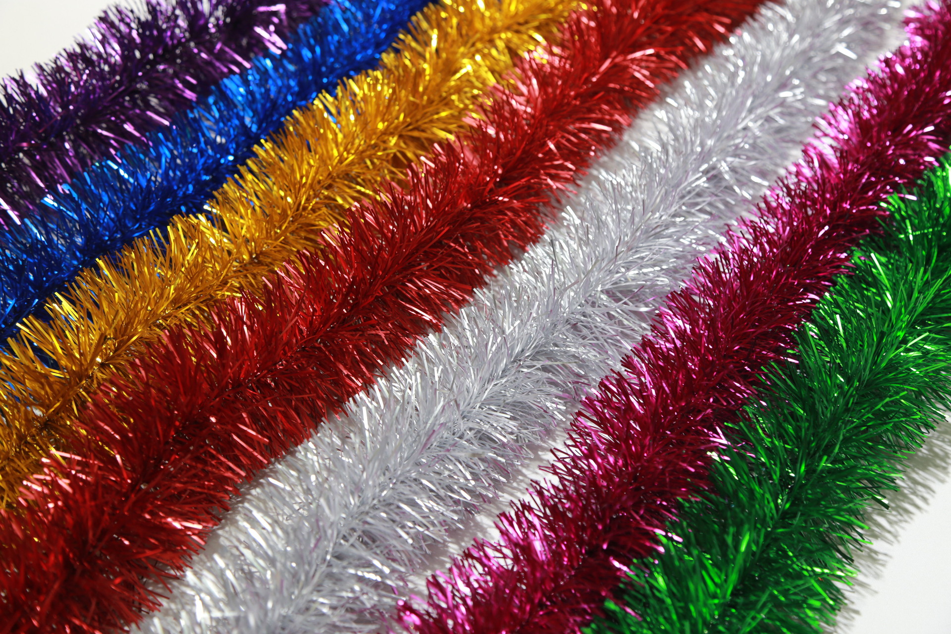 新款亚光毛条 彩条拉花彩带 圣诞装饰用品 喜庆用品 婚礼庆典布置