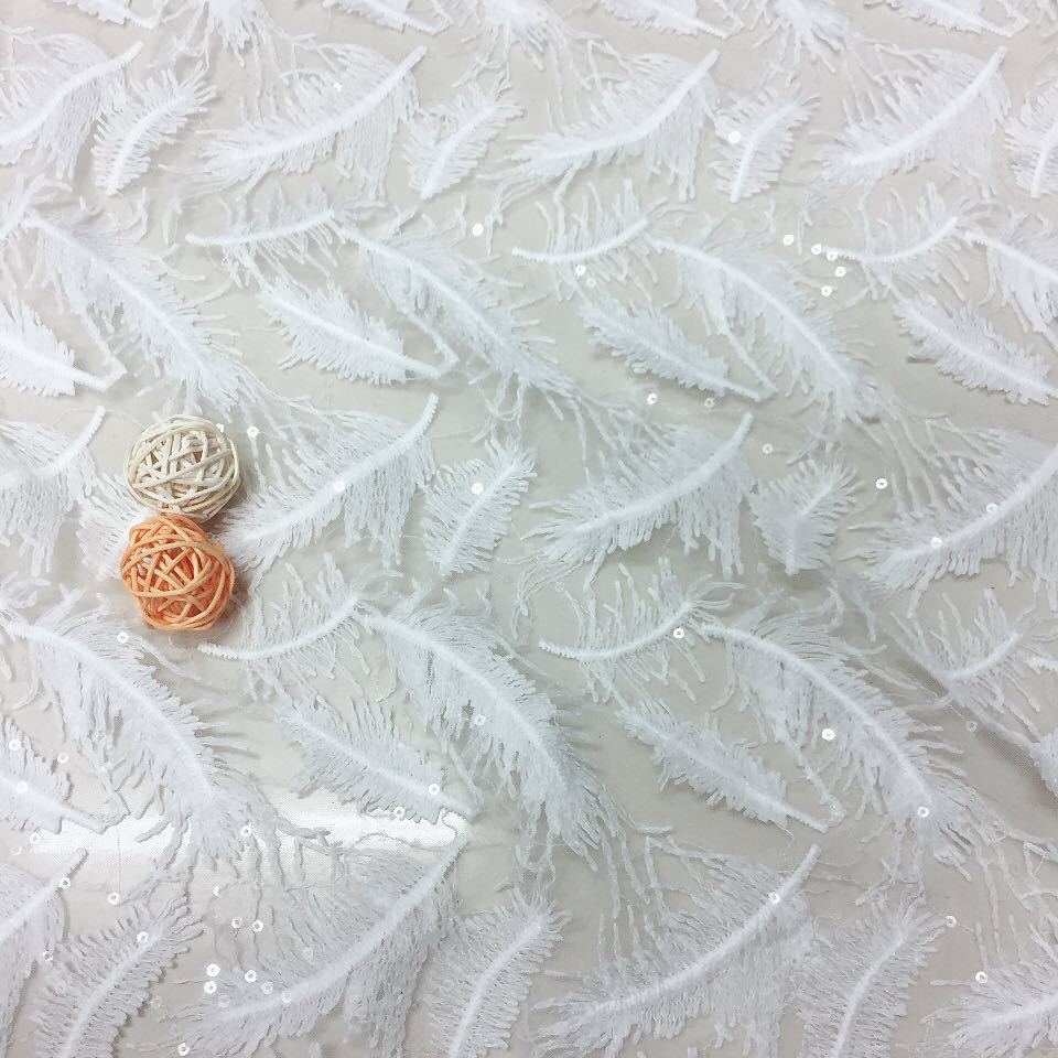 新款网布刺绣绣花立体羽毛闪亮亮片绣 仙女风婚纱礼服时装面料