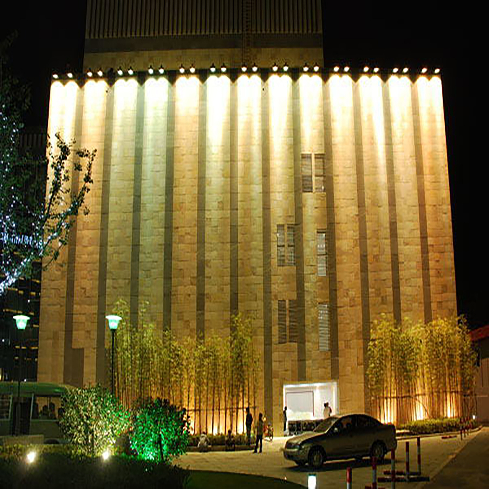 led投射灯户外窄光束投光灯50w大功效投光灯酒店照明聚光灯厂家