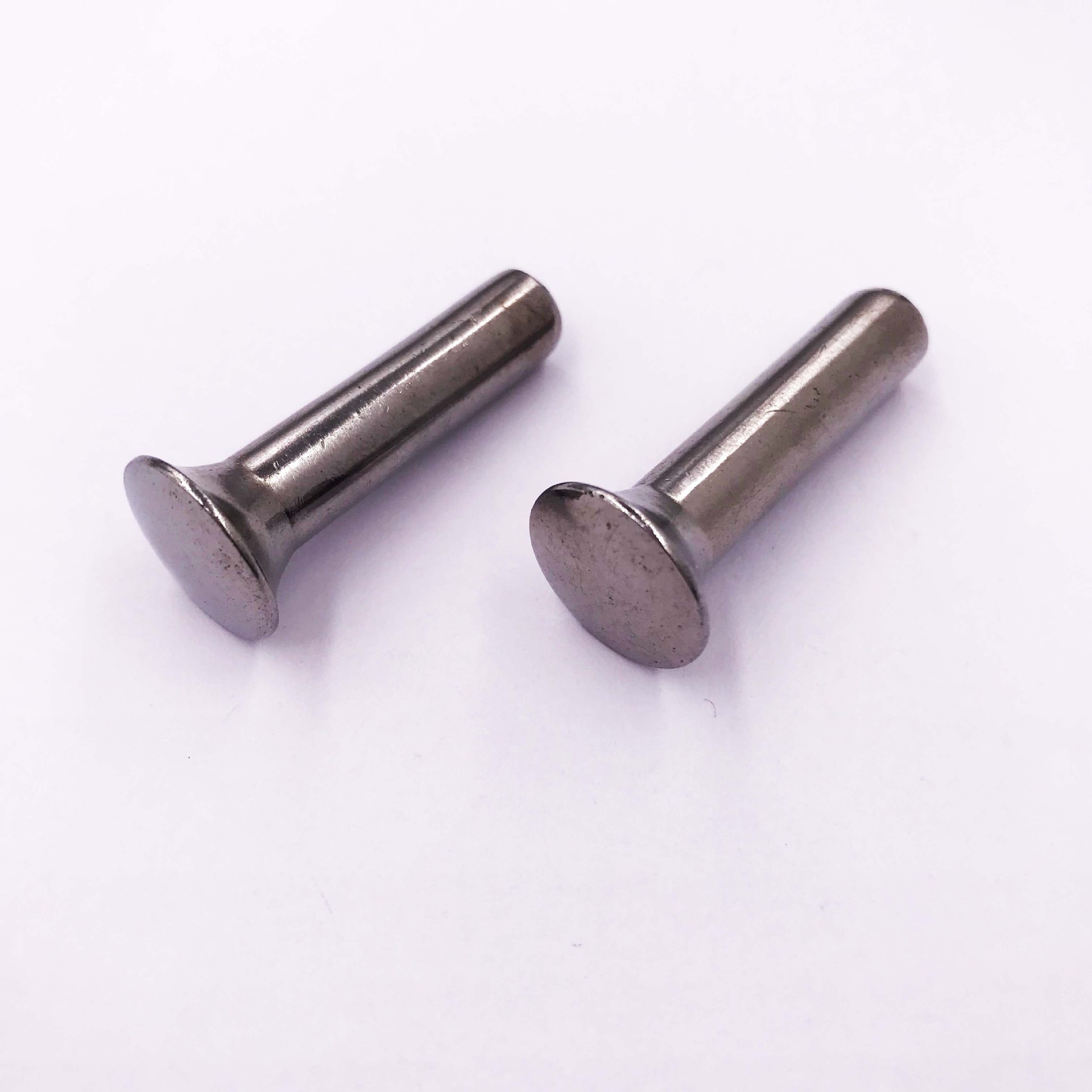 厂家供应高品质光面单面铆钉不锈钢铆钉半圆空心光面铆钉铆接螺丝