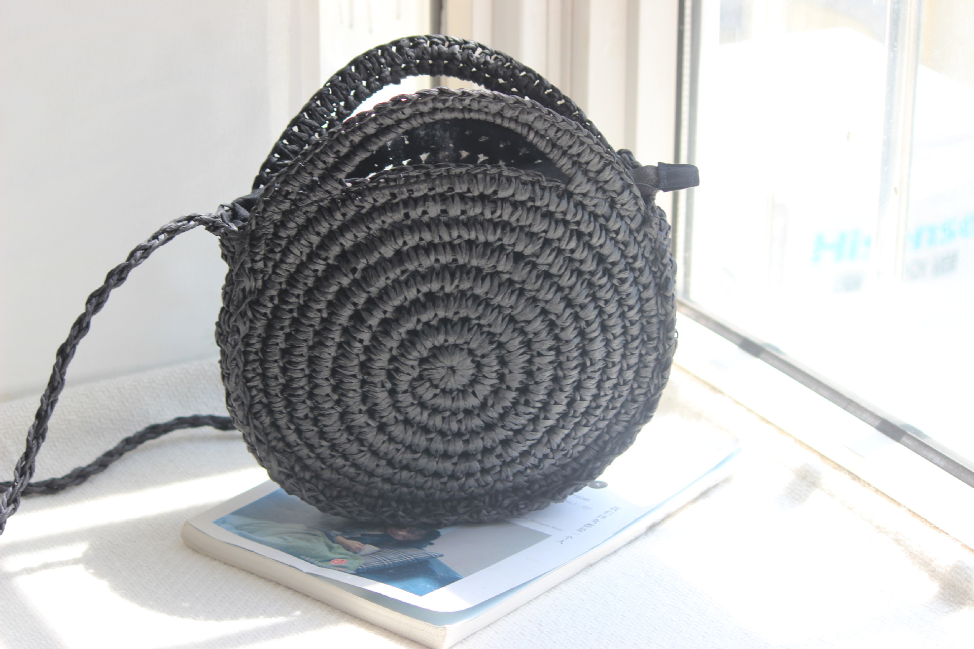 2019新款钩针圆形包女夏草编包度假包