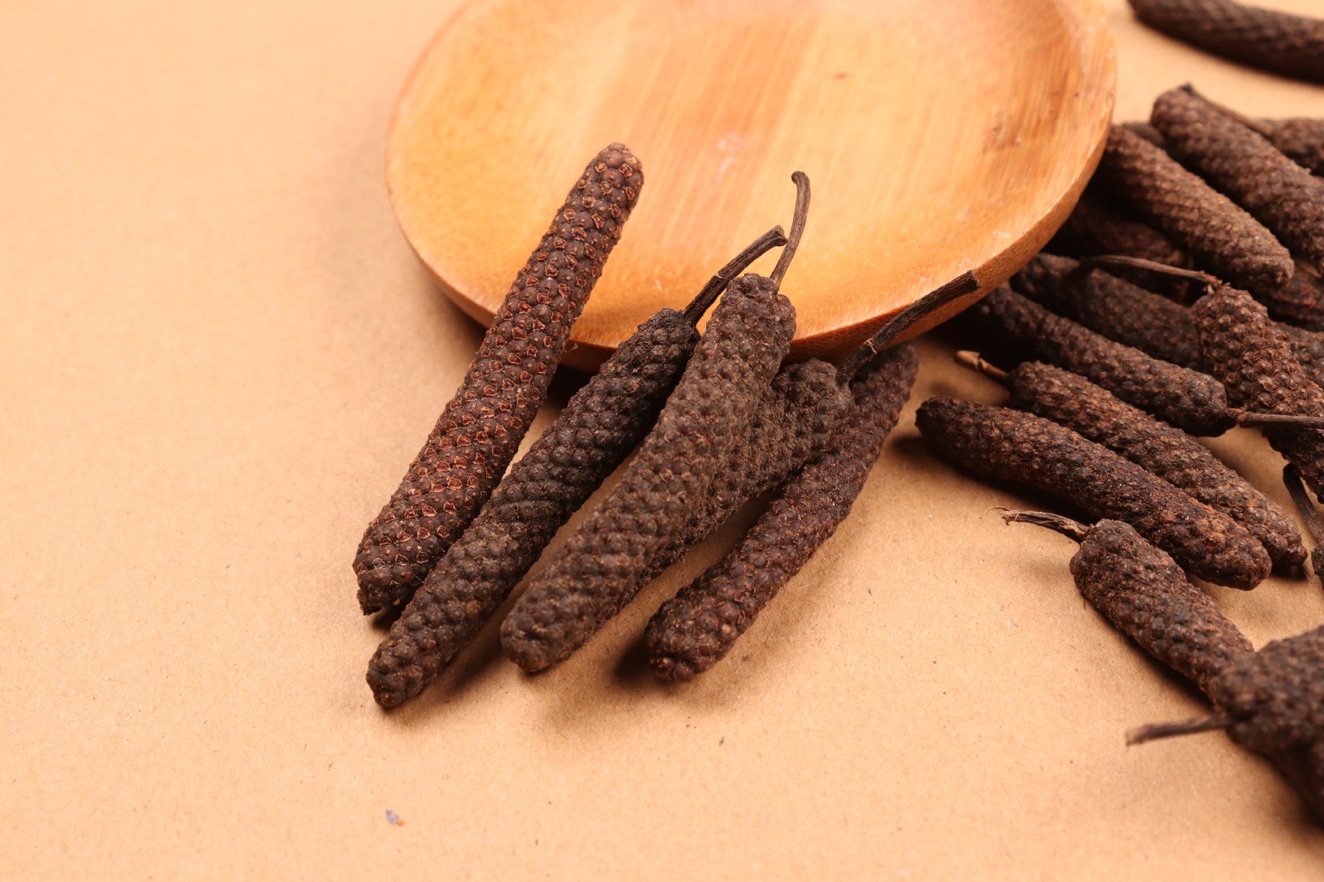 荜拨批发 无硫熏荜菝优质散装500g中药材毕泼荜茇 现打现磨荜拔粉