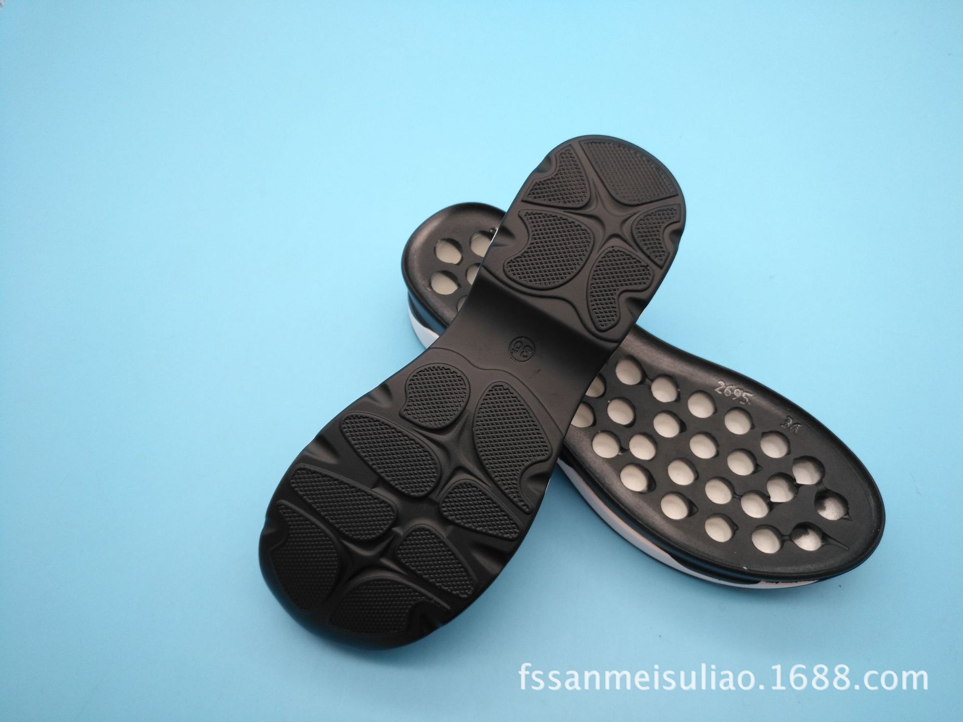 厂家直销 新款女装休闲鞋底 pu聚氨酯发泡底 耐磨防滑鞋底批发