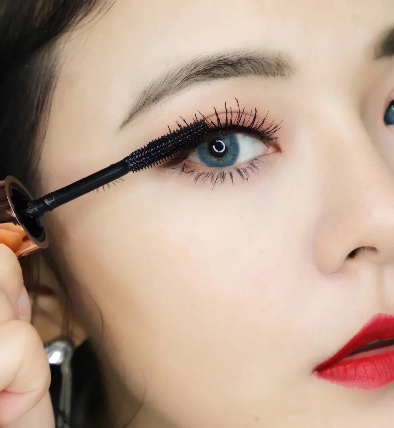 蝶美娜黑天鹅变态长3d浓密睫毛膏防水不晕染拉丝拉长浓密睫毛膏