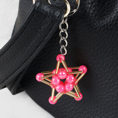 手工串珠diy五角星钥匙链挂饰 幸运星包挂件工艺品制作材料包批发