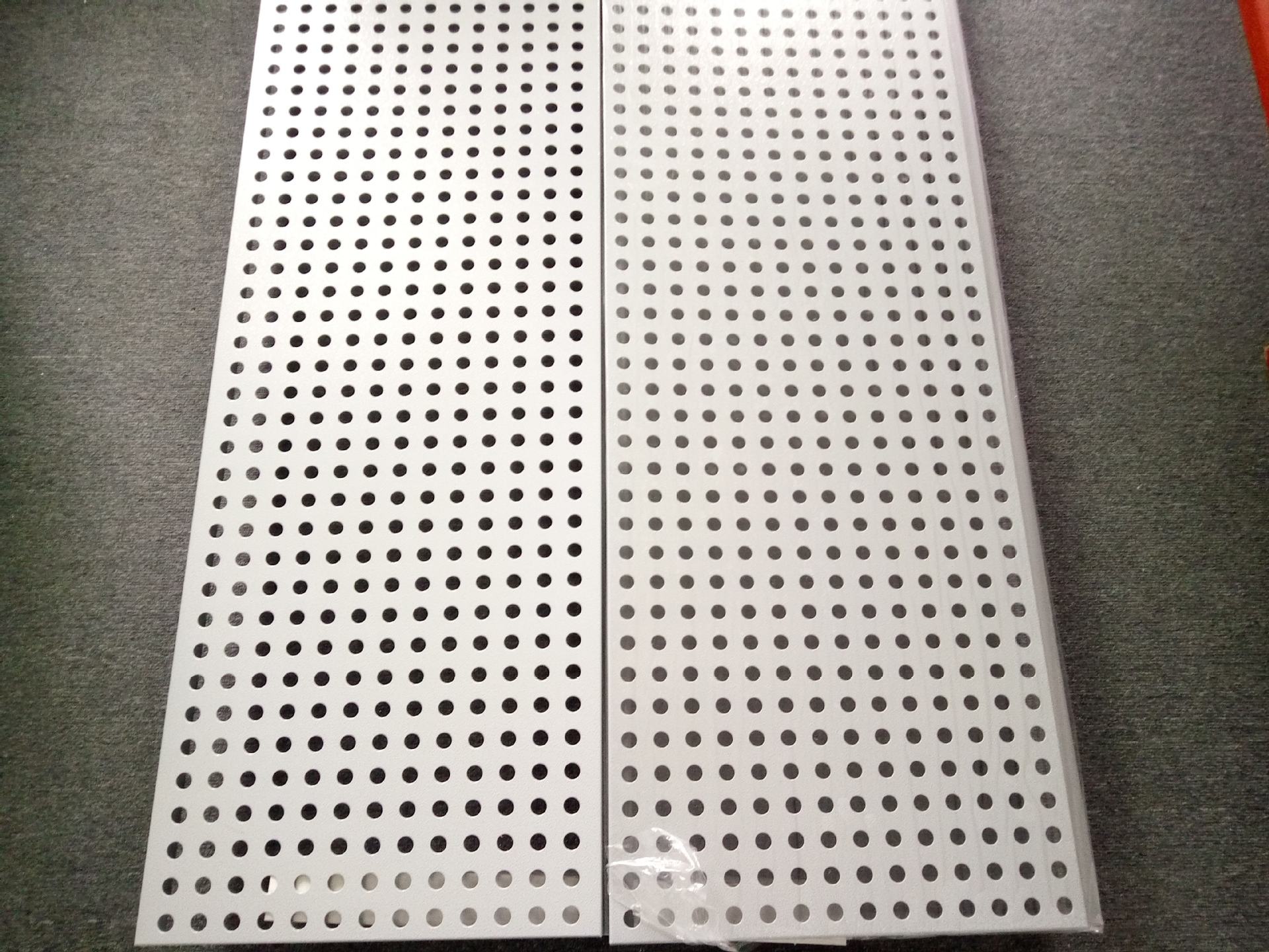 厂家生产铝板冲孔板 铝板穿孔网 喷塑洞洞板 量大可加工