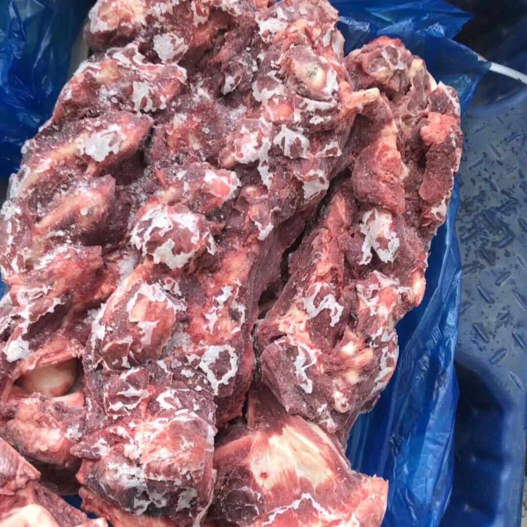 冷冻牛脊骨牛背骨 各种骨头类餐饮都可使用 牛肉