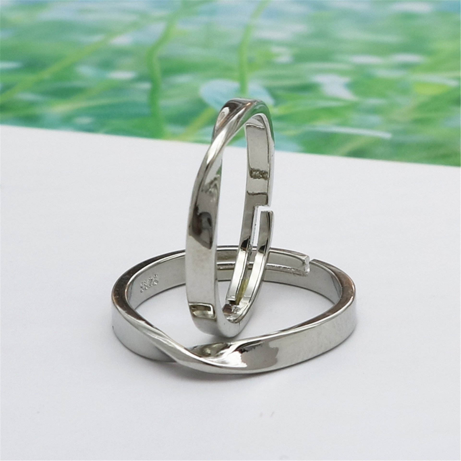 莫比乌斯环镀白金开口情侣对戒 韩版韩式锆石不规则个性戒指批发