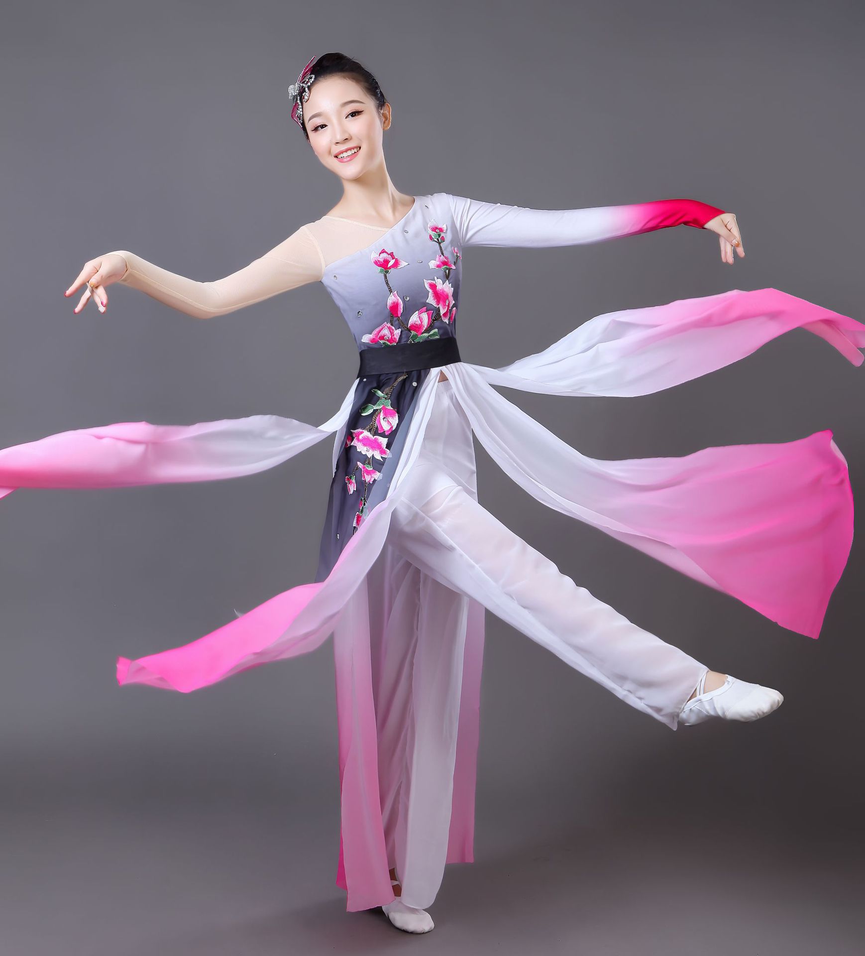 古典舞演出服女清新淡雅飘逸中国风民族舞蹈服装新款古装汉服成人