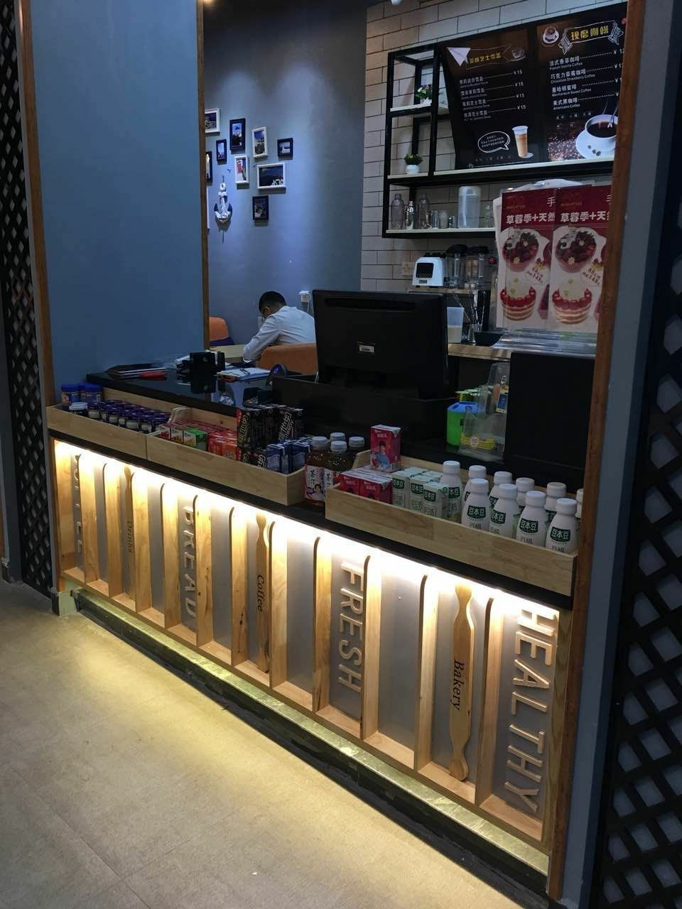 面包店流行收银台定制