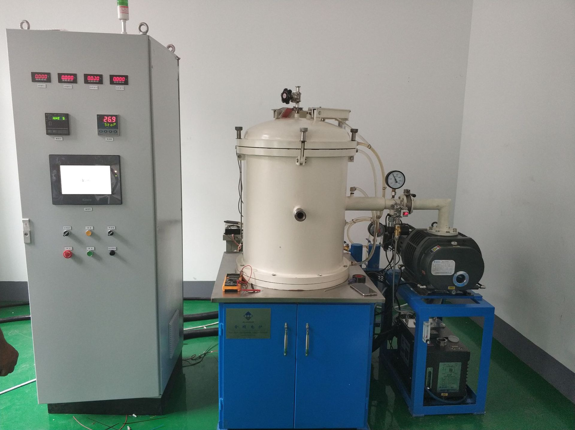 上海高真空2000度专业石墨加热高温设备生产厂家真空碳管炉