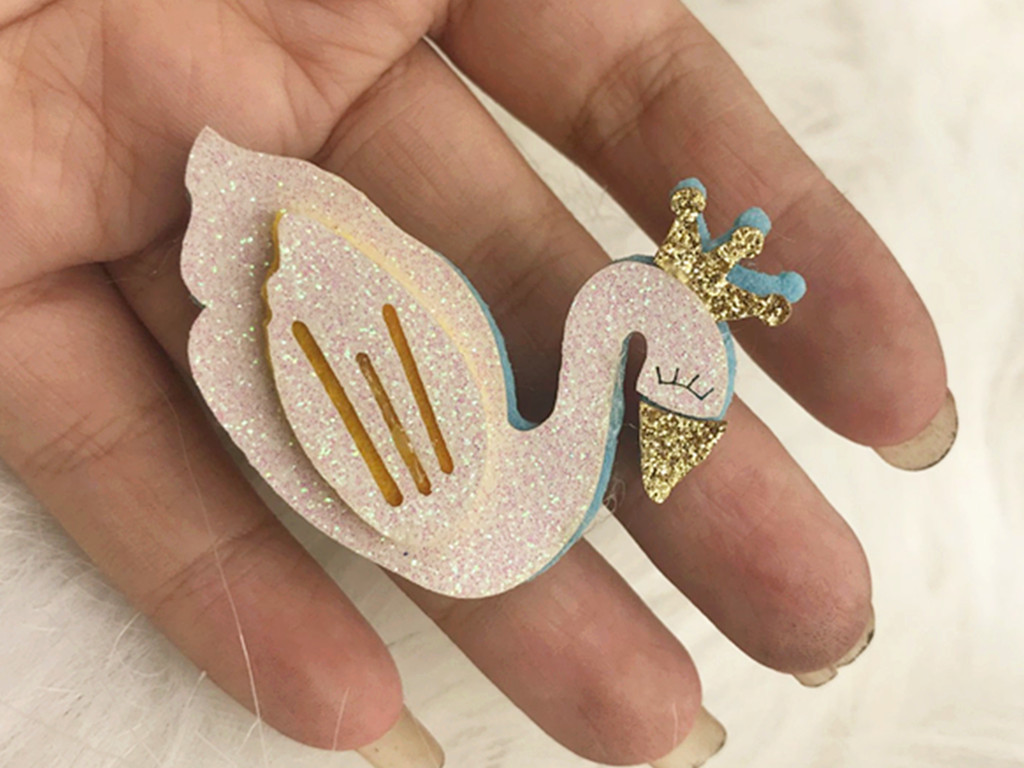 5*5.1厘米天鹅闪粉不织布手工diy儿童发夹头饰配件蛋糕插牌材料