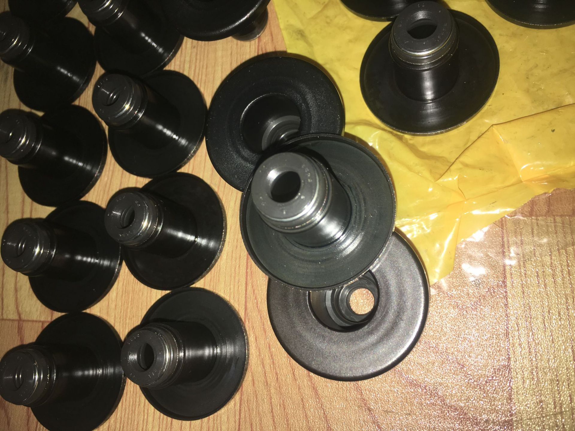 供应卡特彼勒35系列发动机气门油封316-5980