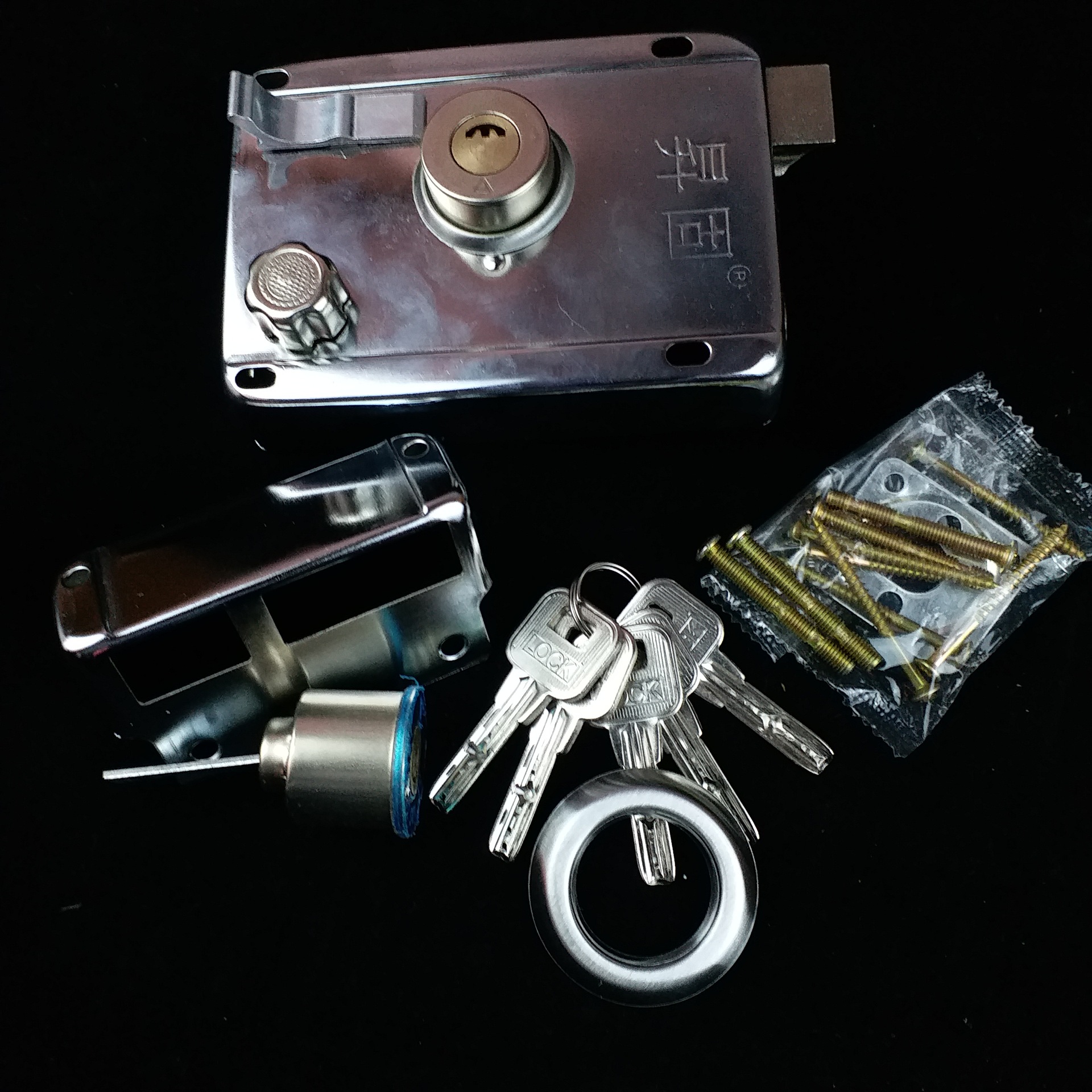 月牙匙外装门锁 防盗门外装锁 包铜外装门锁 车库锁 铁门锁