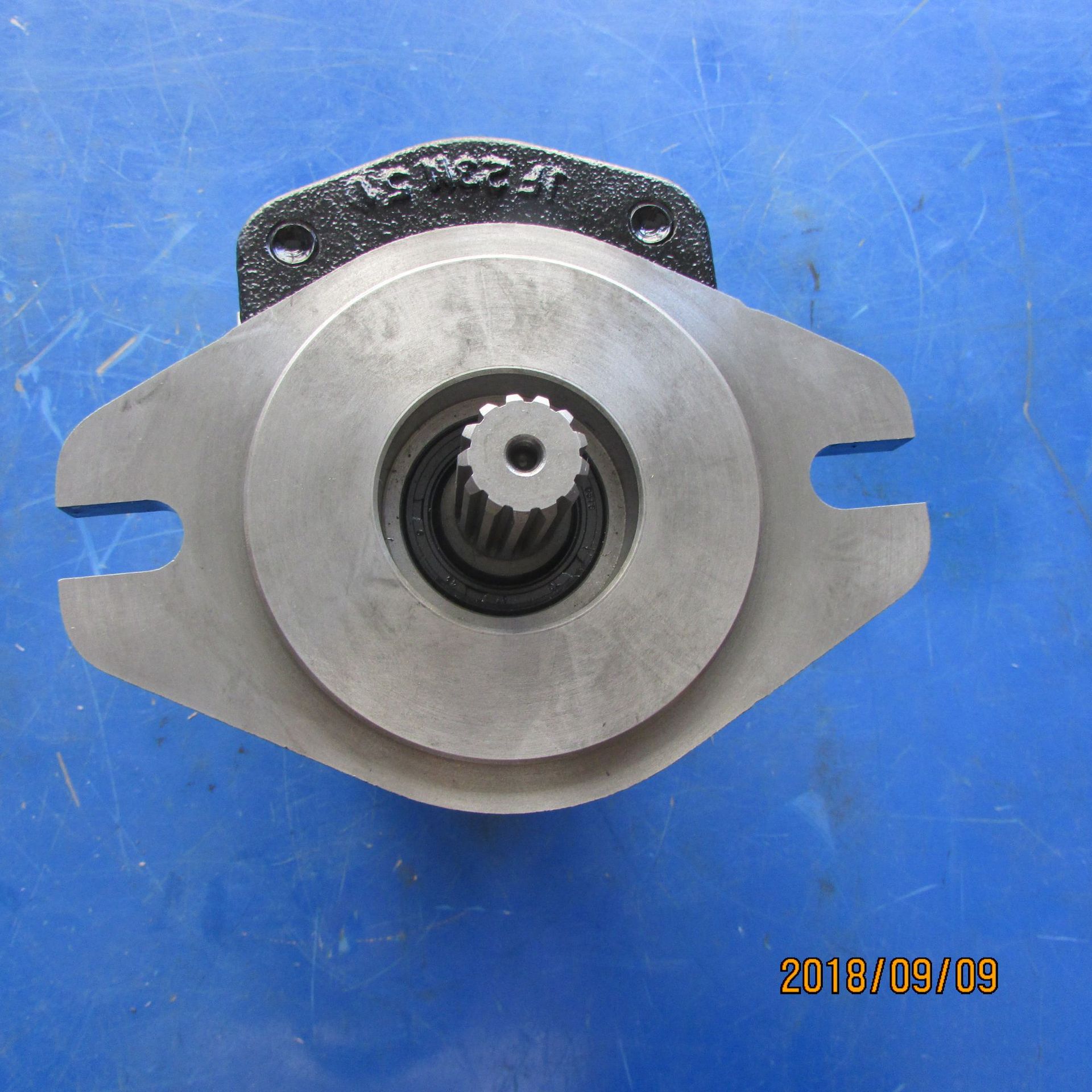 专业批发徐工压路机原厂配件803004202--cbj50-f25-f3k齿轮泵