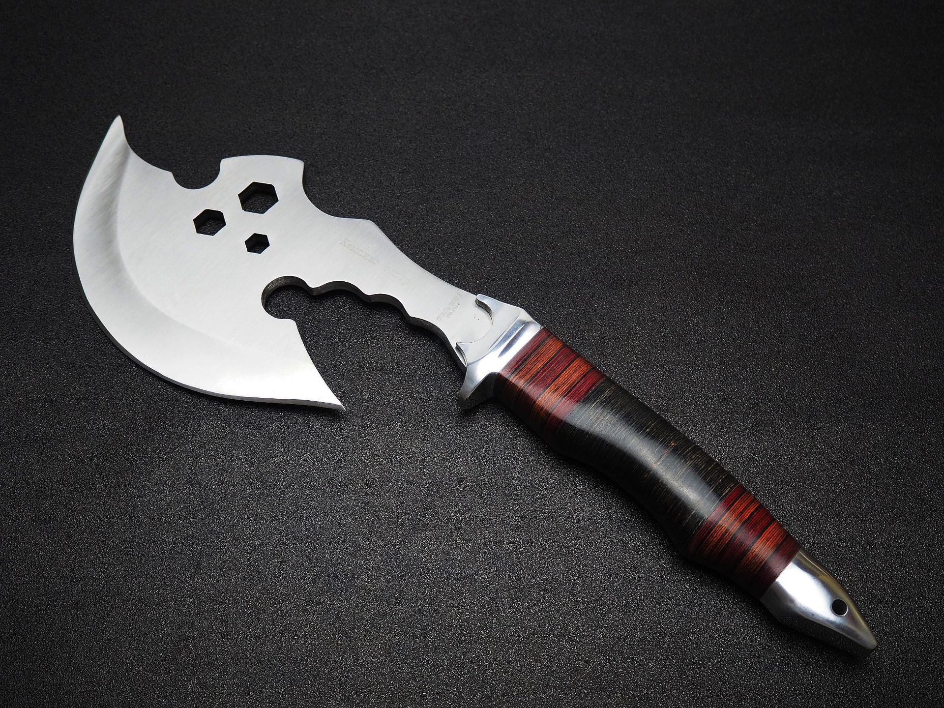 户外斧头狼头斧头斧子消防斧伐木园林军工斧战狼斧头一件代发f709