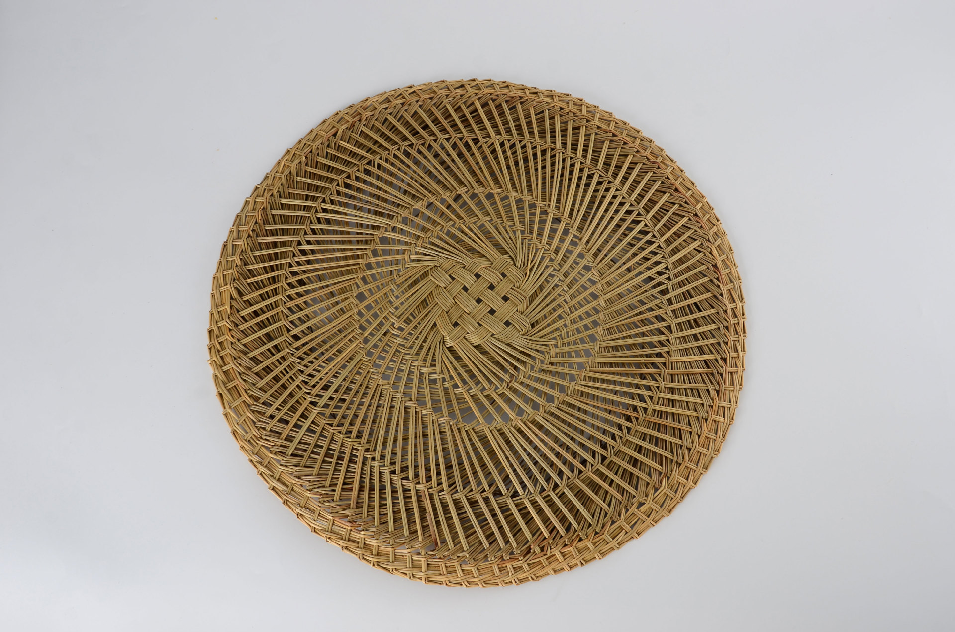 厂家直销批发手工编蒸笼草垫子 16cm~52cm圆形蒸笼垫 不粘蒸笼布