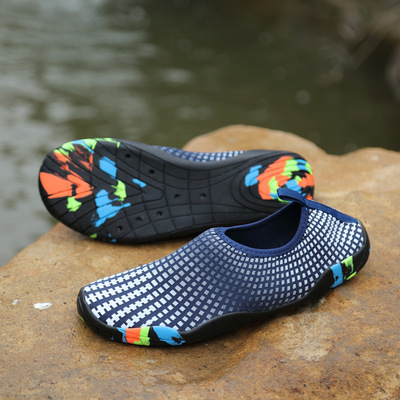 哈比熊2019夏新款涉水鞋防滑套脚轻便透气厂家情侣沙滩鞋一件代发