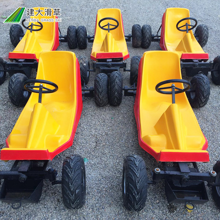 滑草车批发 加大加厚滑草板 游乐场用四轮滑草车 滑草设备定制