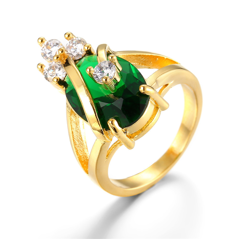 18k欧美奢华镶钻绿宝石戒指进击的巨人指环一件代发一件混批