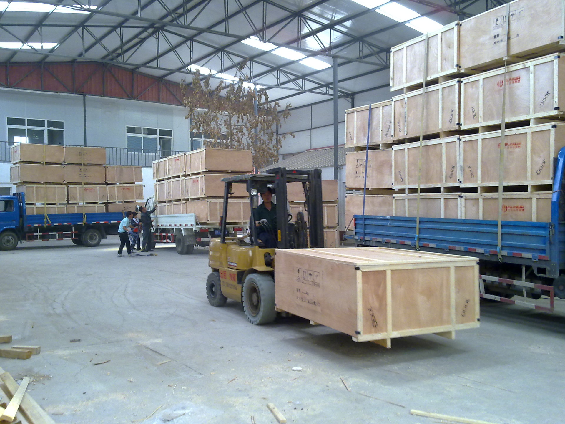 厂家批发 免熏蒸木制木箱 物流卡扣木箱 运输卡扣式木箱定制