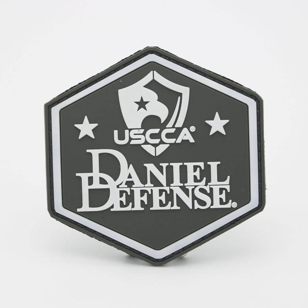 pvc软胶臂章厂家定制 服饰箱包魔术贴滴胶商标logo定做