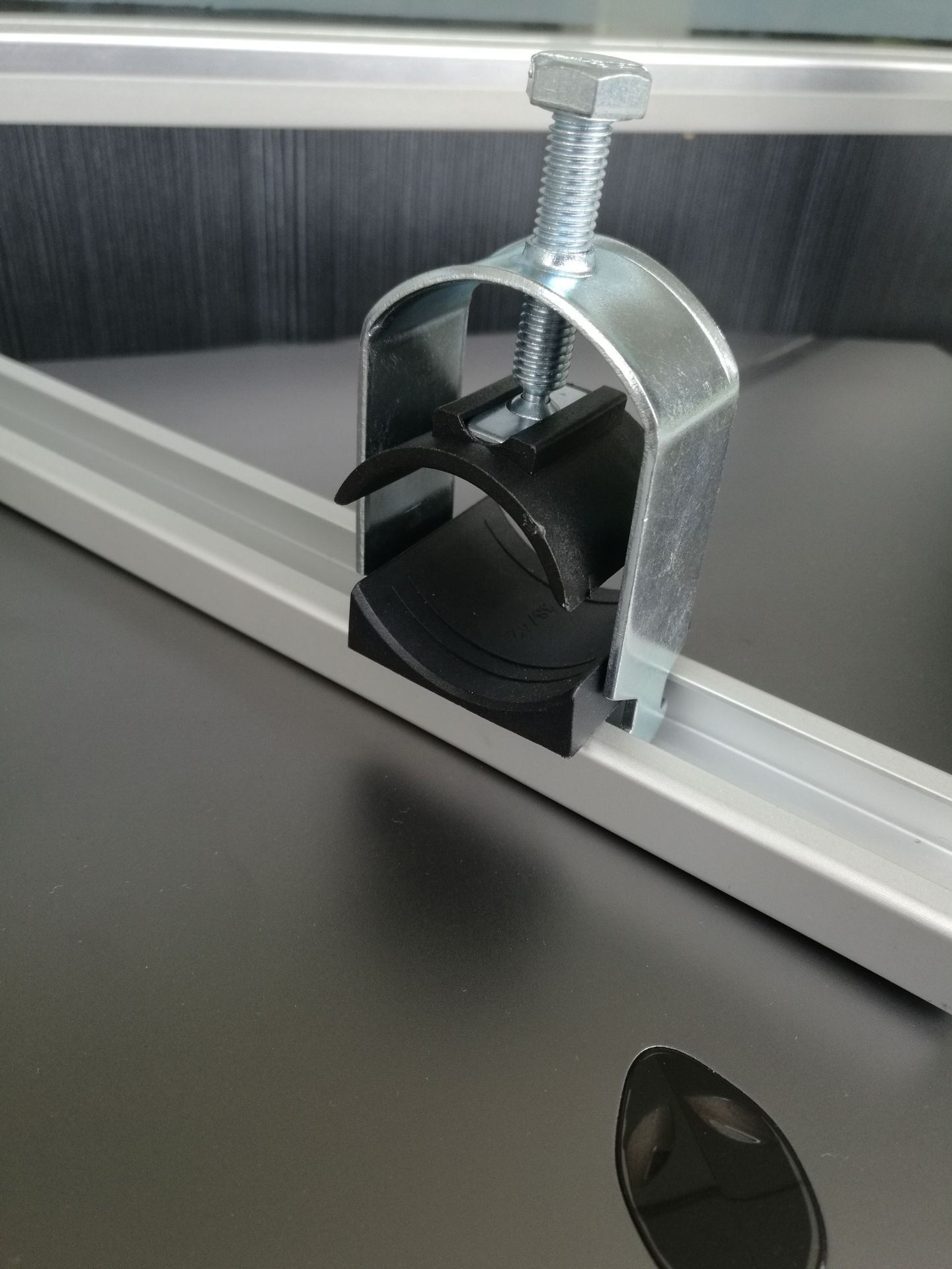 宝臣304不锈钢ub电缆夹c型槽rittal电缆卡固定夹机柜配电柜电缆卡