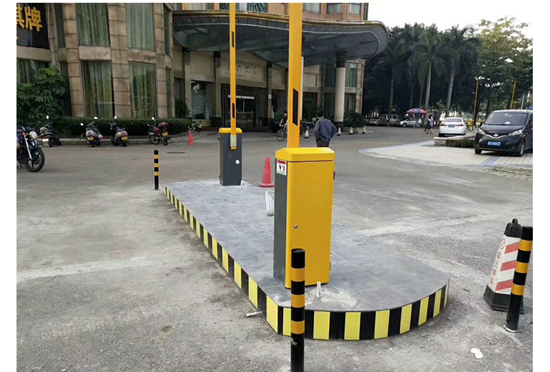 变频道闸 遇阻反弹小区升降杆 物业智能挡车杆 24v抬竿高速拦车器