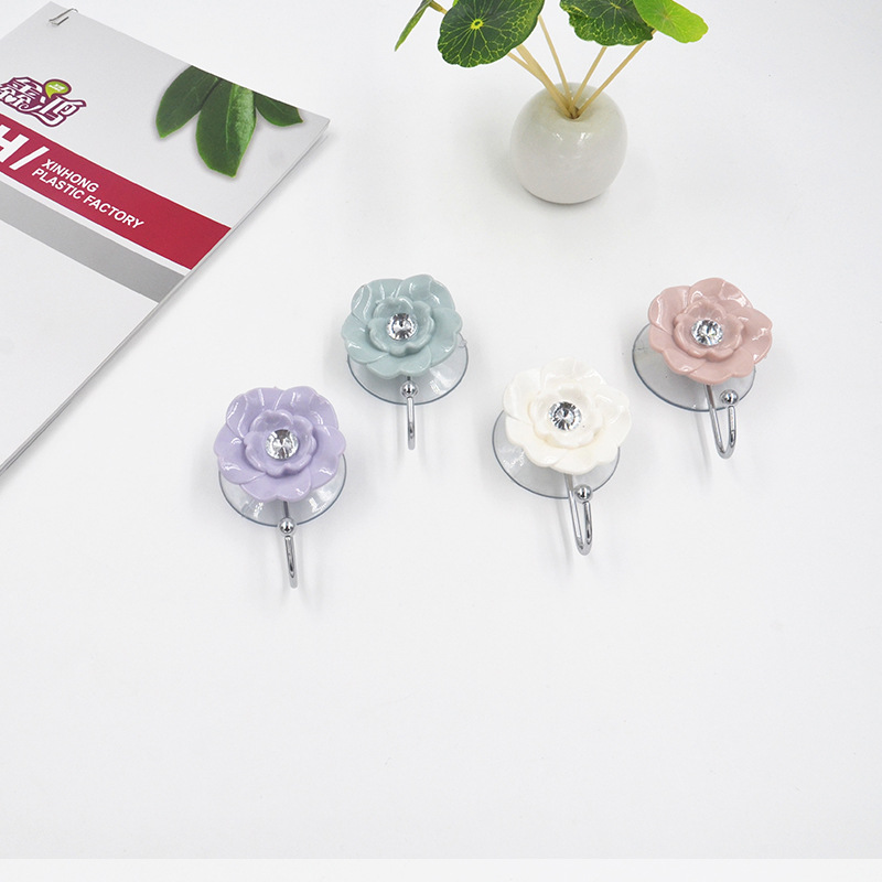 Xinhong Plastic Hook Sucker Sticky Hook Bathroom Kitchen Hook Flower Creative behind the Door Wall Seamless Hook