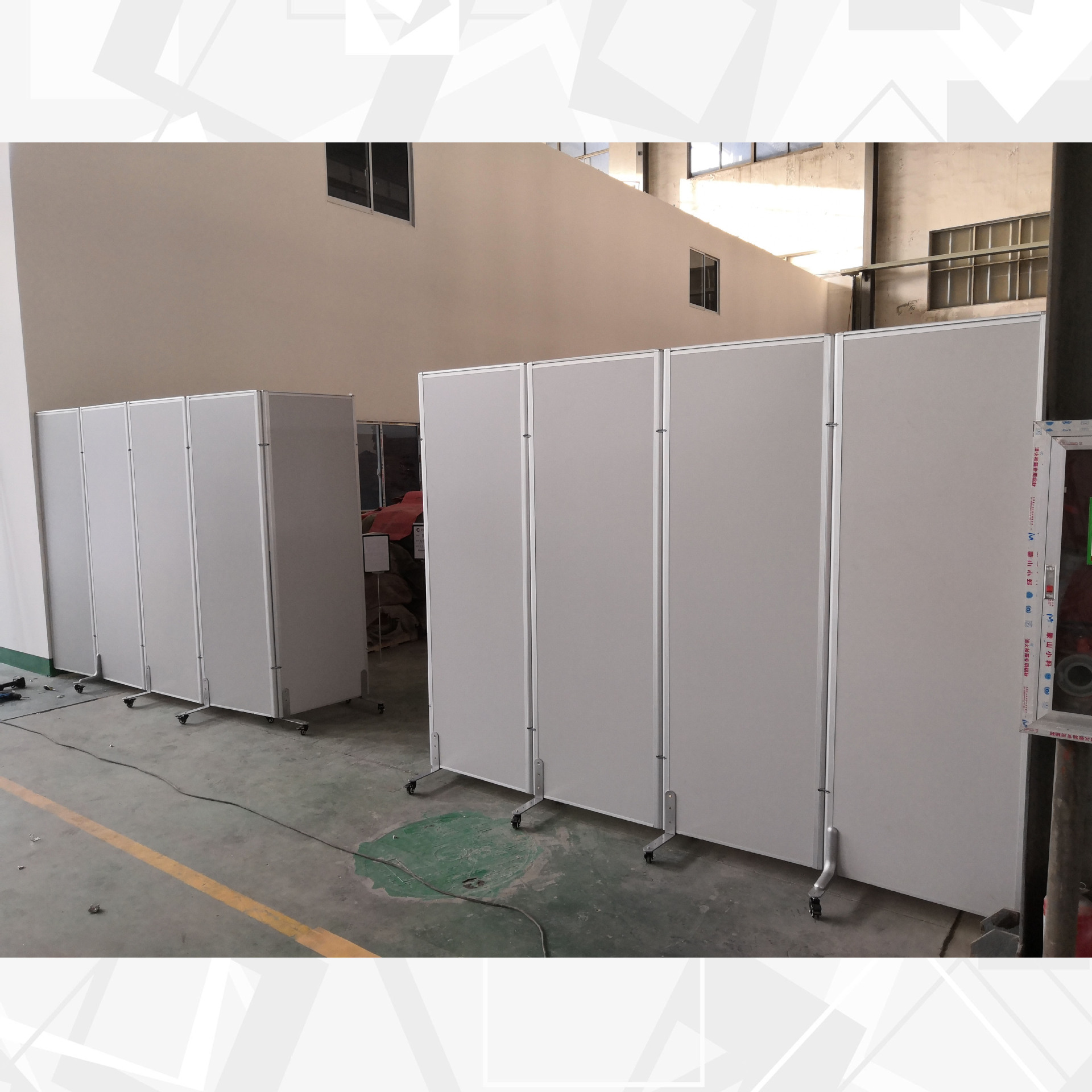常州厂家供应移动折叠屏风隔断厂房隔墙办公室屏风活动办公屏风墙