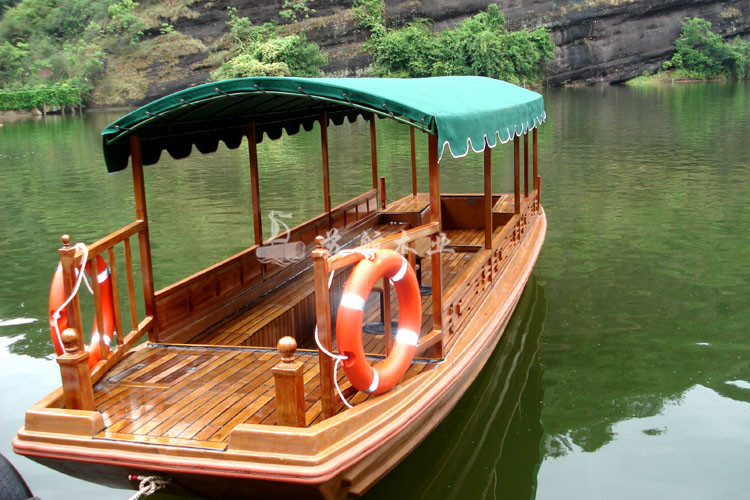供应苏航牌6米木质观光船仿古手划乌篷船景区电动观光木船