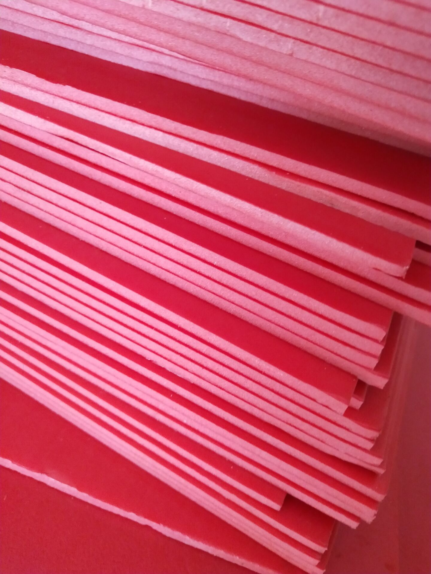 高质量红色kt板复合植绒布.适用于中国结,福字.喜字.等