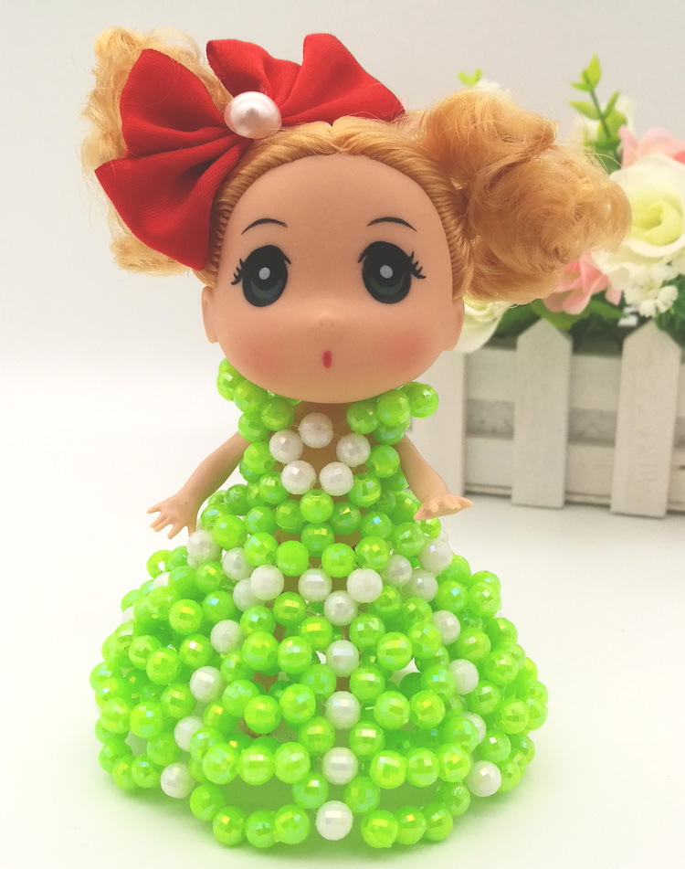 成品手工串珠厂家直销芭比娃娃工艺品摆件精品店地摊微商货源批发