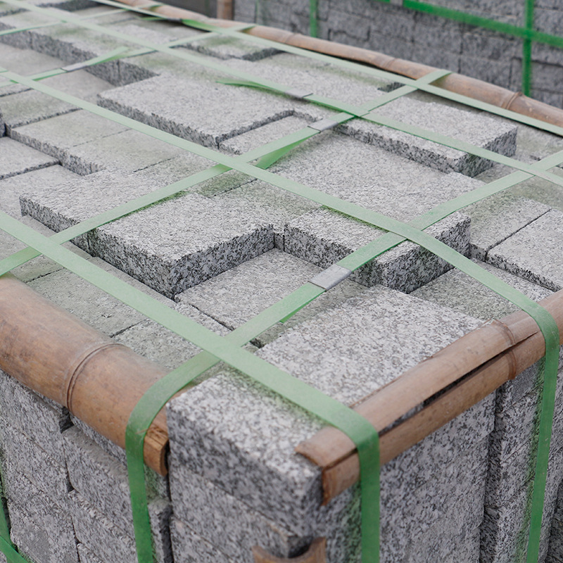 五莲灰小块石-深灰色花岗岩弹石质量-水库堤坝自然面文化石图片