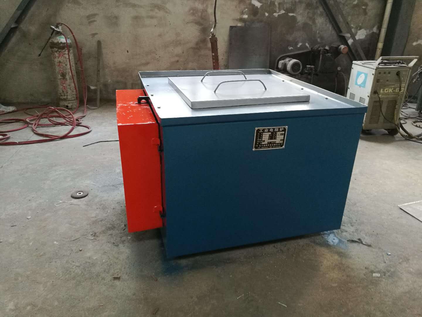 供应小型发黑炉