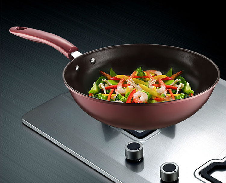 德世朗厂家直销精铁不粘炒锅铁锅煎锅厨房礼品 一件代发dfs-c106a