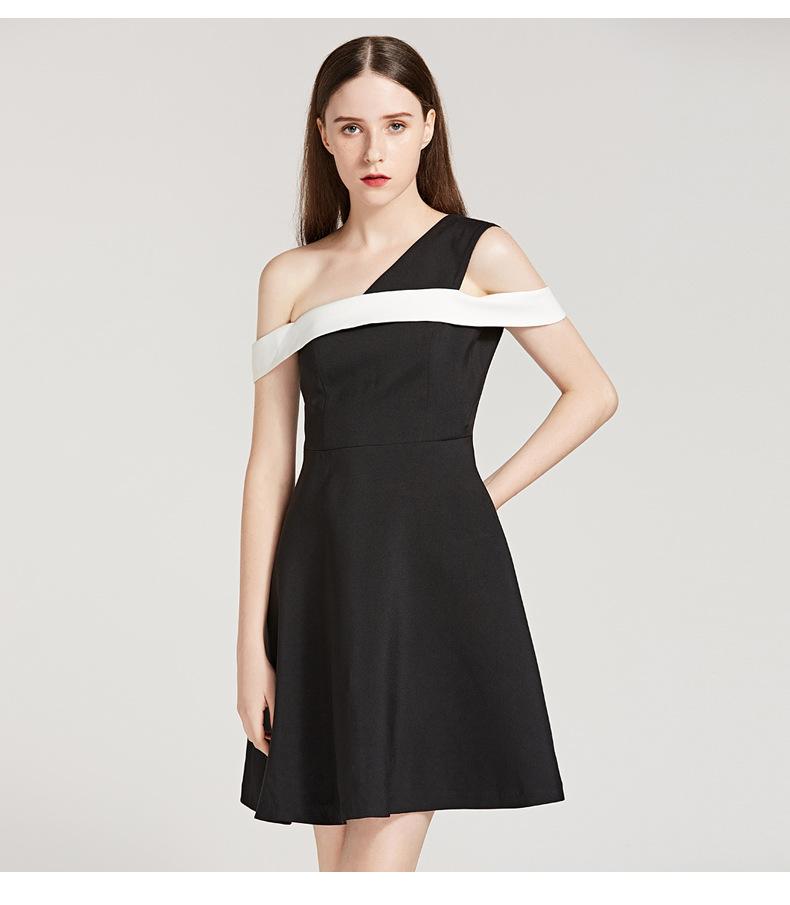 2018夏季新款黑色欧美斜肩连衣裙女小心机露肩收腰显瘦a字裙现货
