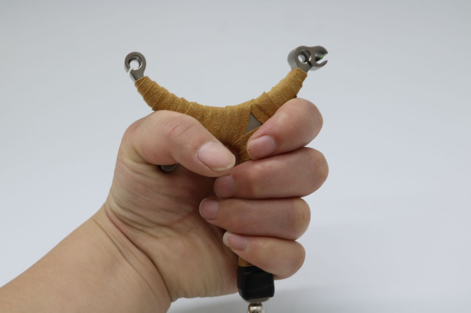 精品线切割弹弓不锈钢歪把子弹弓 竞技精准加贴片单卡传统弹弓