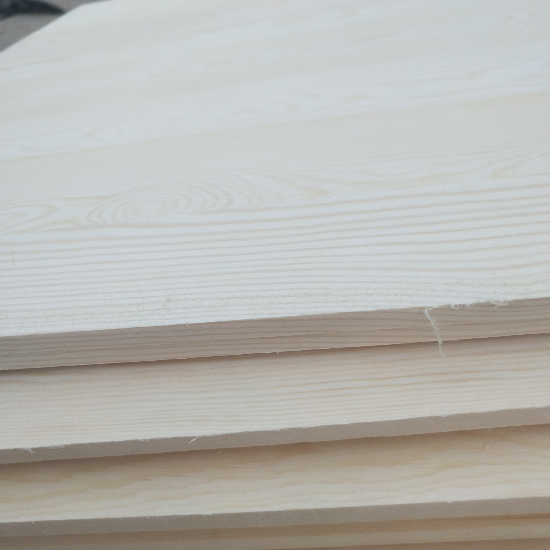 厂家直销樟子松直拼板指接板插接板a级家具实木质板材可批发定制