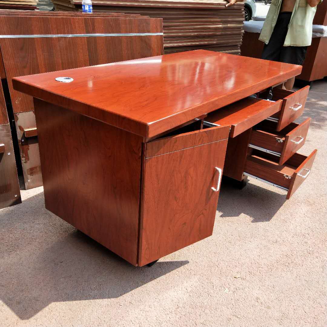 厂家批发办公桌写字台学校单位办公桌实木办公桌办公桌种类纸皮桌