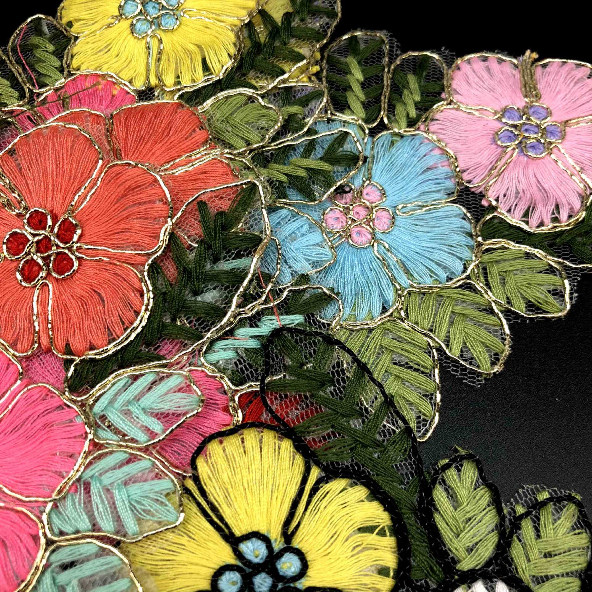 新款 绳绣骨线彩色布贴朵花 鞋材服装玫瑰辅料 刺绣领花 现货批发