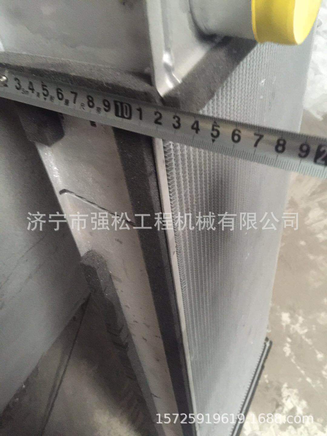 日立 挖掘機330  水箱 (